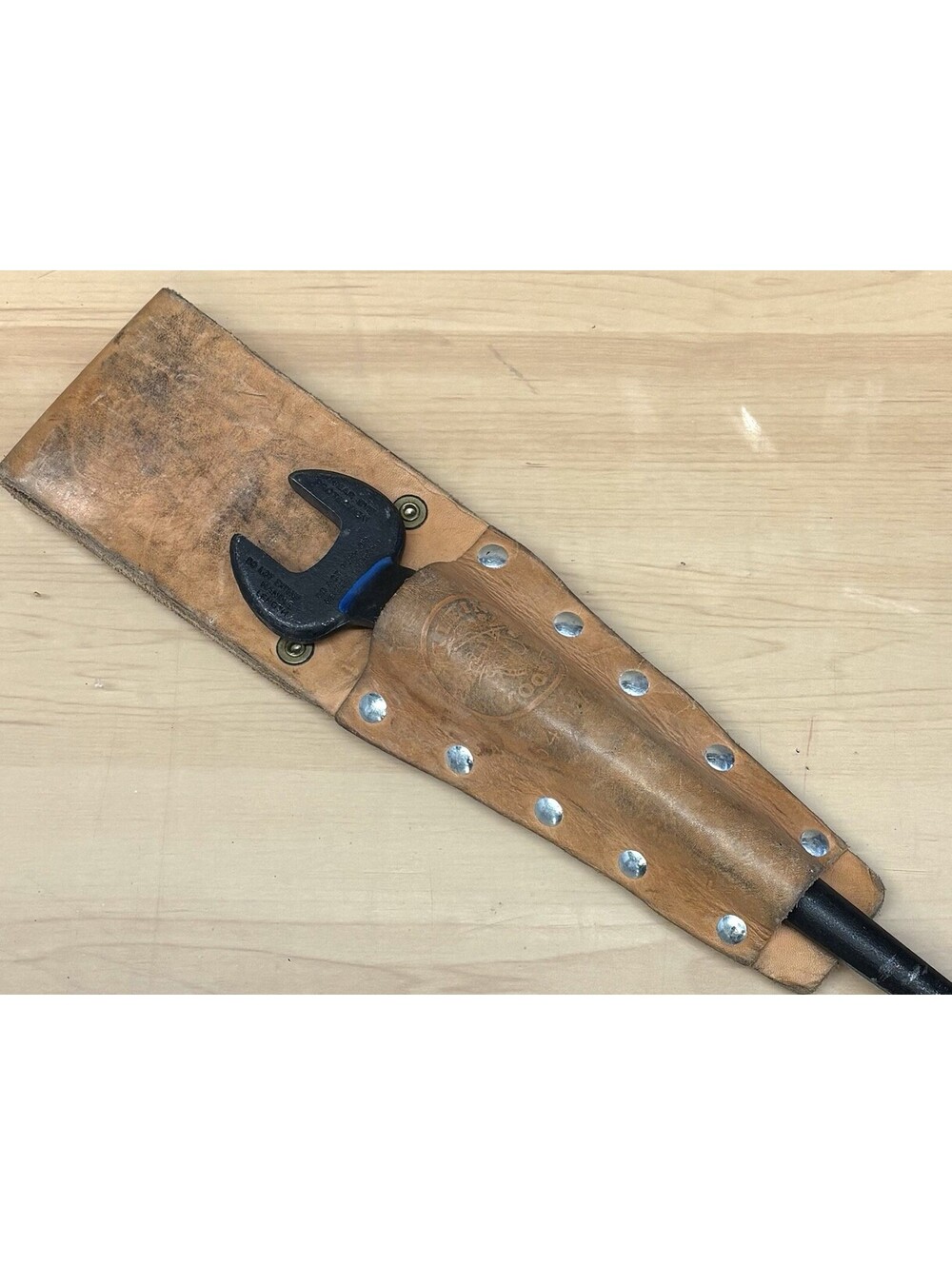 Klein Tools 3231 Spud Wrench 5/8 - 15/16 with Leather Sheath USA